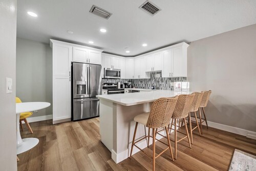 Modern Pet-Friendly 2BR Condo