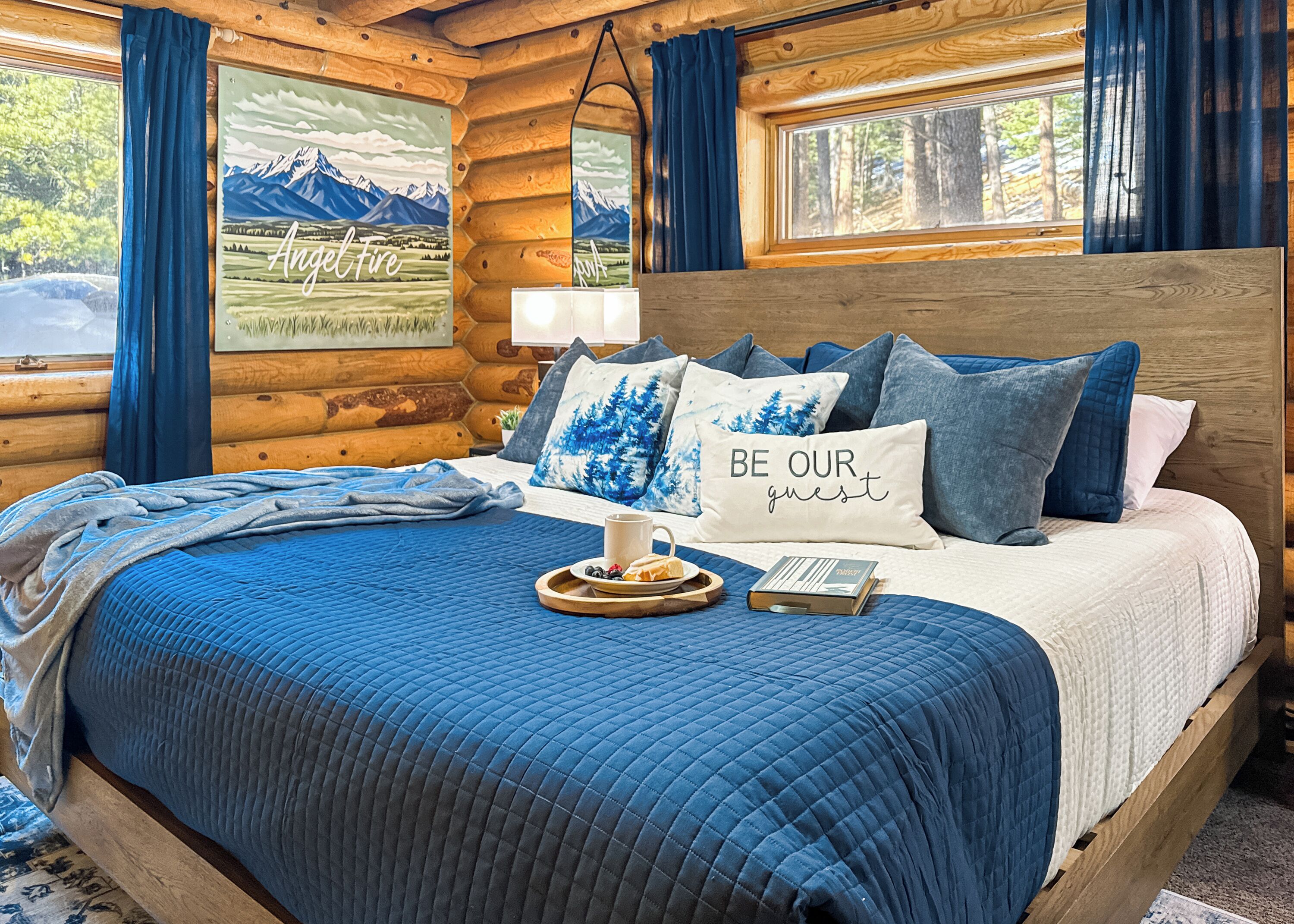 Tabla de planchar con plancha, wifi, ropa de cama