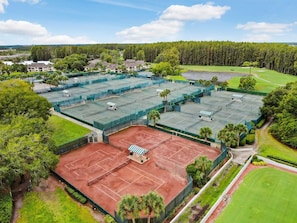 Sport court - Saddlebrook Golf Course Condo Voila Rent (Wesley Chapel)