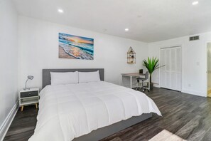 Comfort Apartment, Golf View | Laptop workspace, free WiFi