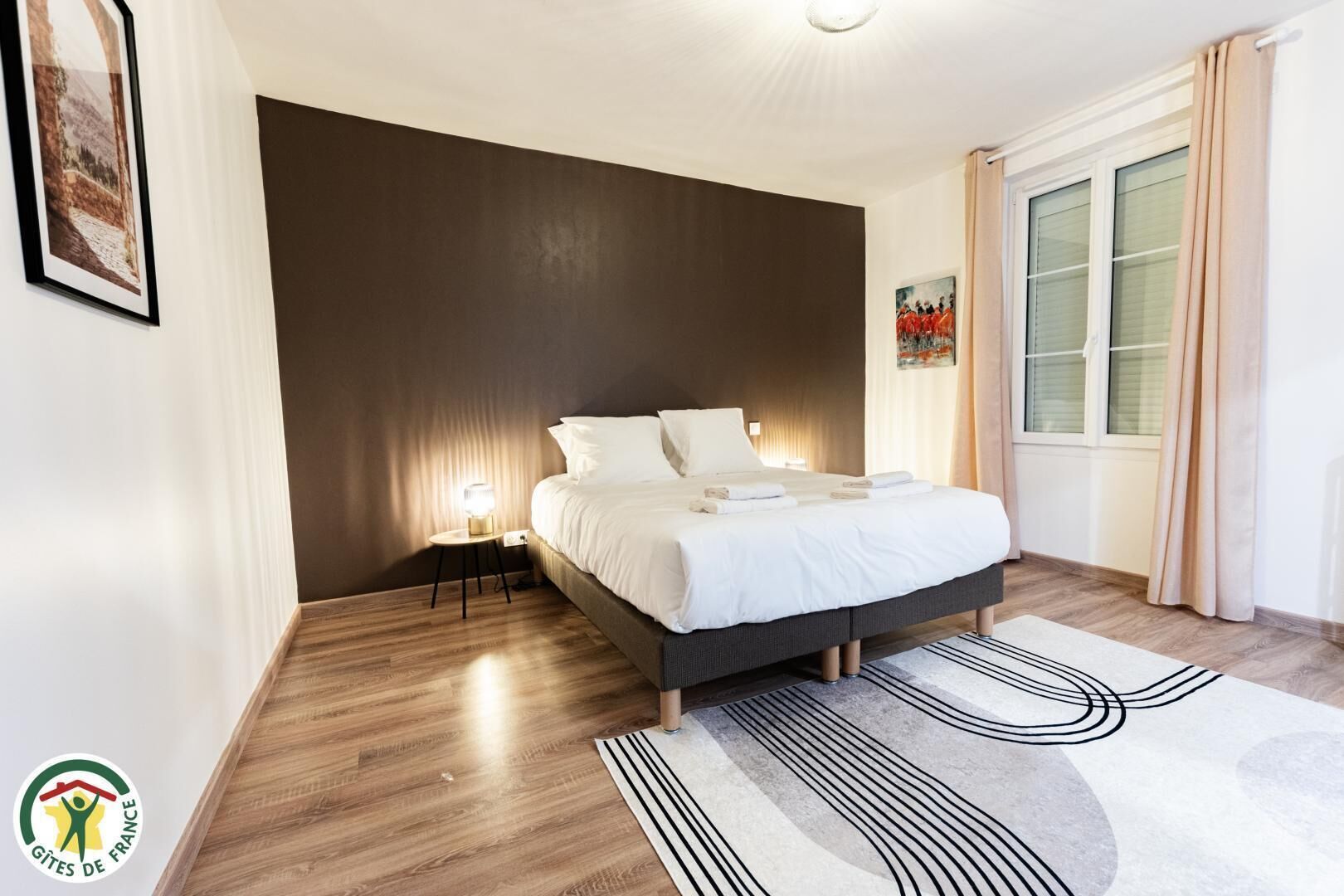 旅行用ベビーベッド、WiFi (無料)、ベッドシーツ