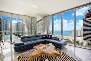 Apartment | Living area