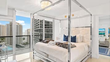 Appartamento, vista oceano | Una scrivania, Wi-Fi gratuito