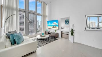 Apartment, Ocean View | Desk, free WiFi