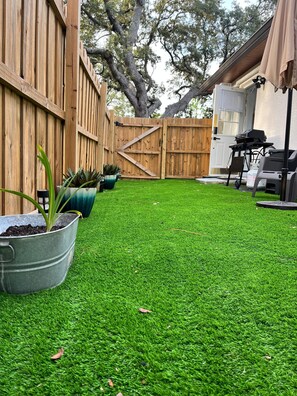 Property grounds - Hideaway Guest Suite/10 min from Rainbow Springs (Dunnellon)