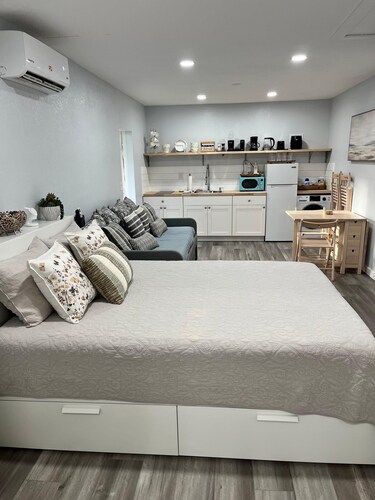 Hideaway Guest Suite/10 min from Rainbow Springs