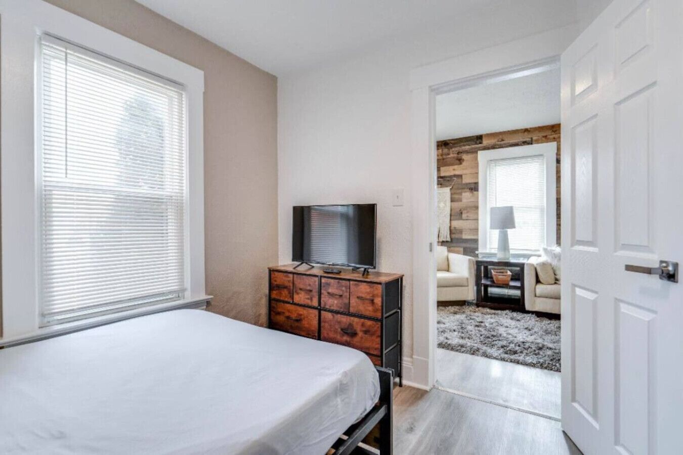 Desk, iron/ironing board, travel crib, WiFi