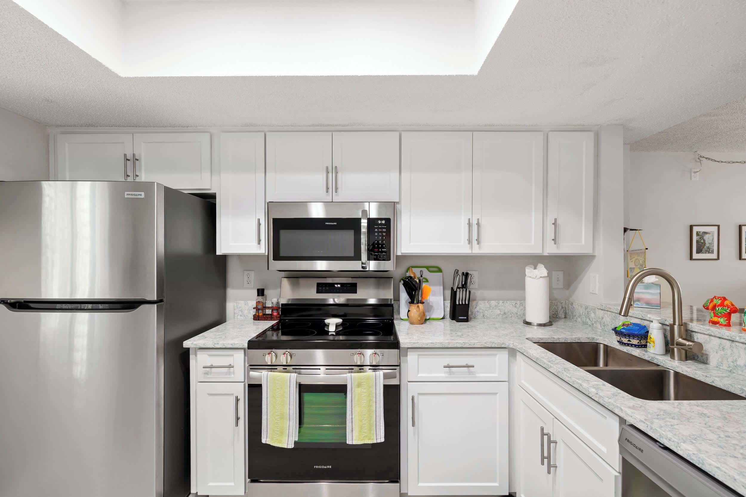 Condo, Multiple Beds, Patio (240 Cypress) | Private kitchen
