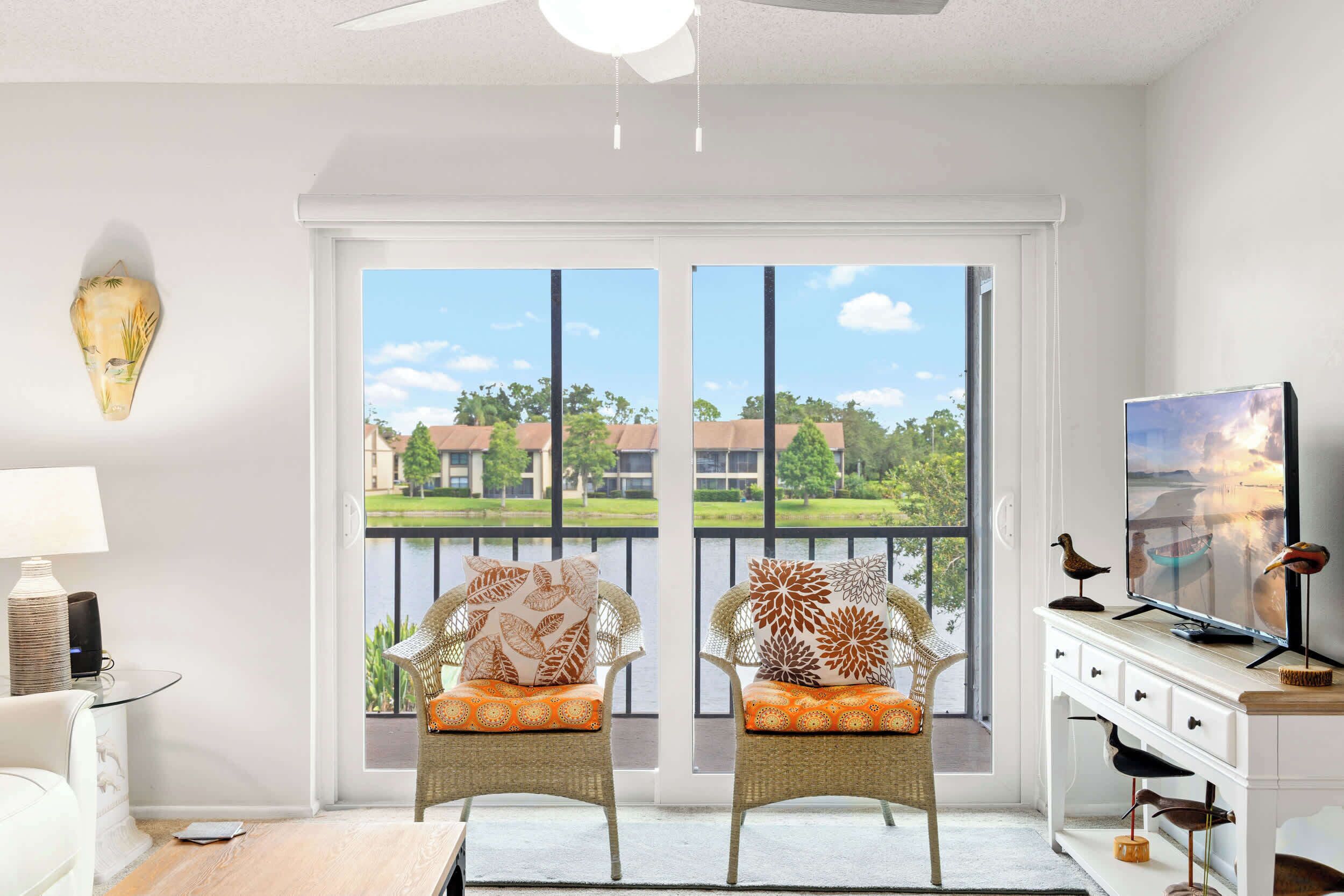 Condo, várias camas, varanda (240 Cypress) | Área de estar