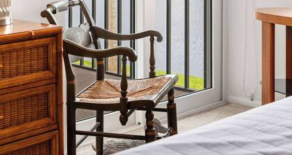 Modern Lakeside Condo 2 Bed, 2 Bath Oldsmar, FL