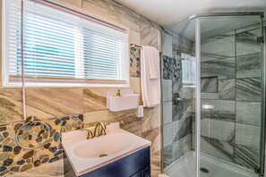 Towels, toilet paper