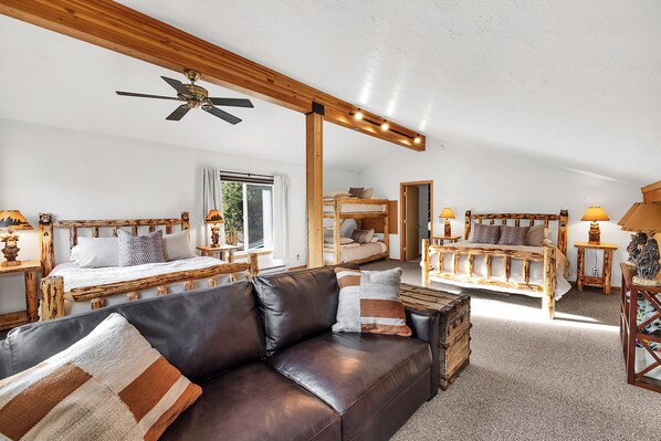 熨斗/熨衫板、Wi-Fi、床單