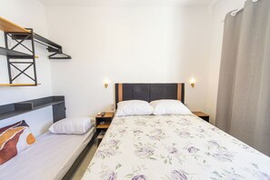 House | 2 bedrooms - Apto com Ar e 2 Dorm na Vila Mirim Perto da Praia (Praia Grande)