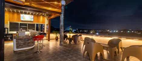 Luxury Penthouse, City View | Terrace/patio