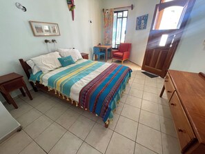 Accès Internet, draps fournis