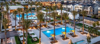 Private Entrance/Pool & Spa/AC/Less Than 25 min to Disney, JW Airport, Laguna...