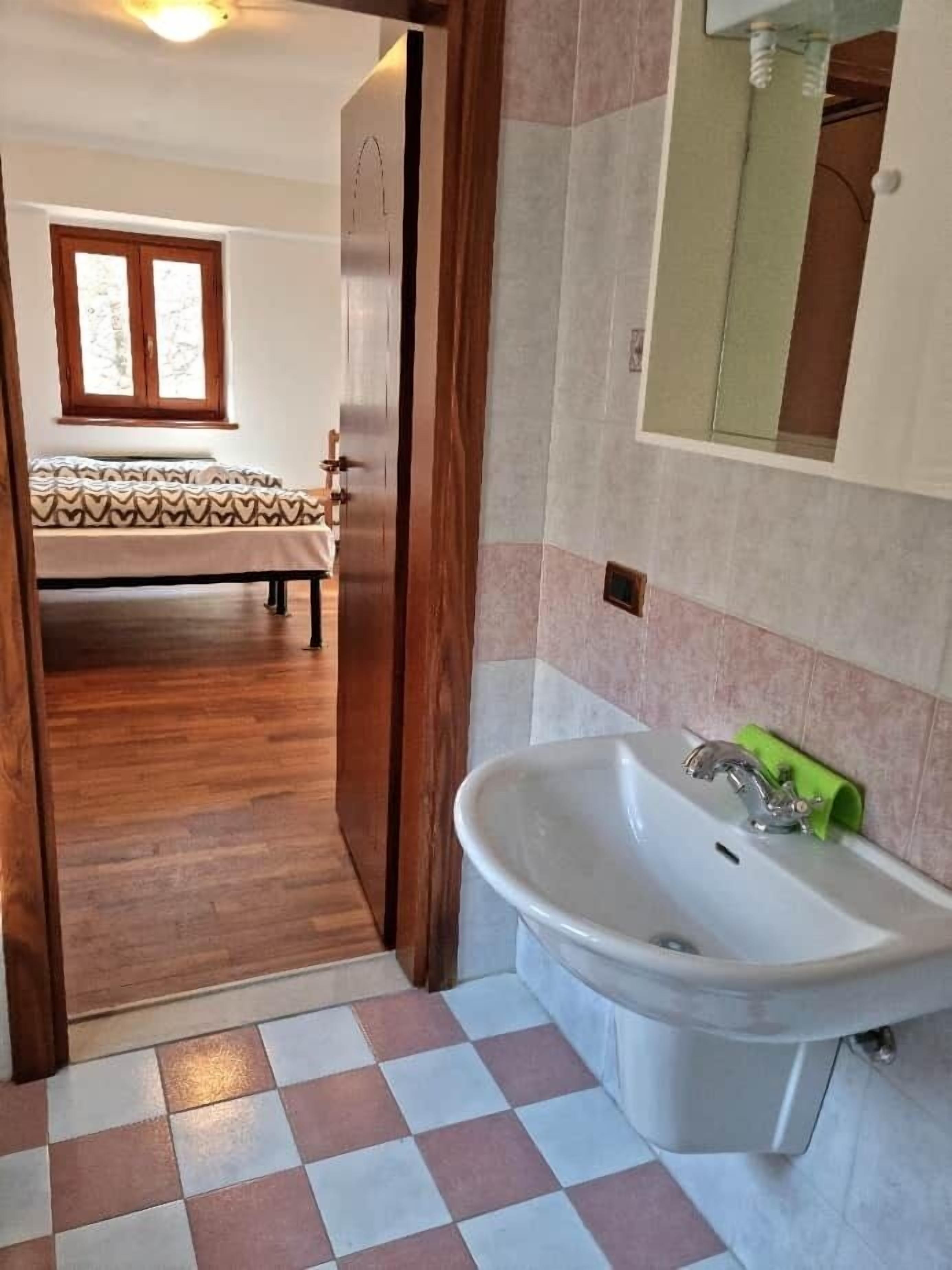 Asciugacapelli, asciugamani, carta igienica