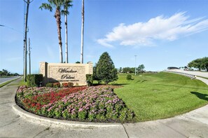 Property grounds - Private Pool 3BR Villa w/ Resort Access, Disney (Kissimmee)