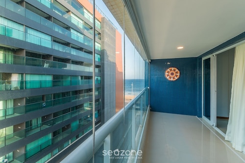 Your Exclusive Stay in a Building With a Pool Just Steps From the sea - WJA