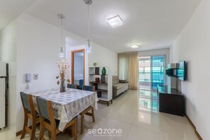 Eenvoudig appartement | Dineren