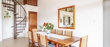 غرفة لتناول الطعام