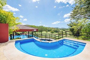 Alberca al aire libre 