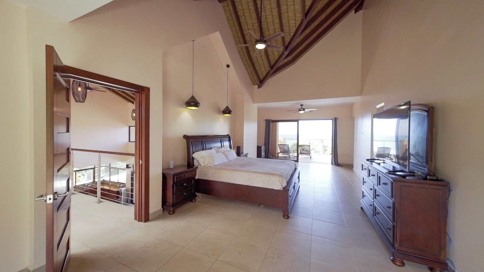 3 bedrooms, in-room safe, iron/ironing board, free WiFi