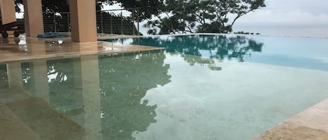 Alberca al aire libre