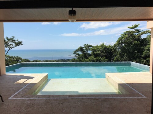 Custom Hillside Villa overlooking the Pacific surrounded by wildlife