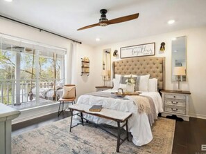 3 bedrooms, iron/ironing board, WiFi, bed sheets - River Getaway in Fairhope (Fairhope)