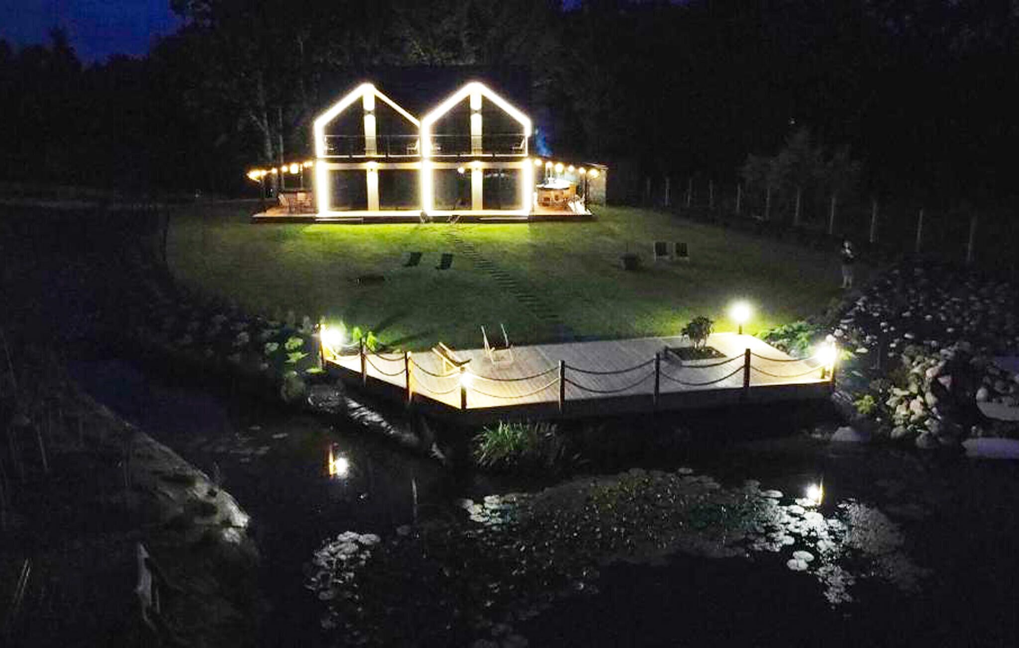 المنطقة المحيطة بالمنشأة