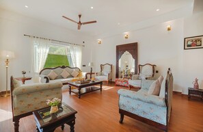 Living area - amã Stays & Trails White Hackle, Dharamshala (Dharamshala)