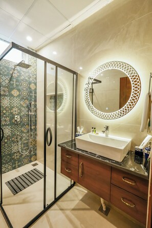 Room, 2 Bedrooms (Base Camp) | Bathroom | Towels, soap, shampoo - amã Stays & Trails White Hackle, Dharamshala (Dharamshala)