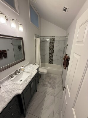 Hair dryer, towels, soap, toilet paper - Two bedroom condo within the San Luis Obispo Country Club gates. (San Luis Obispo)