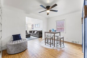 Living area - Bright & Stylish 2BR with Private Parking & Minutes to Downtown (Detroit)