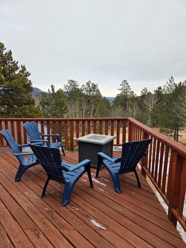 Welcoming 2-bedroom house in Bailey perfect for your getaway.