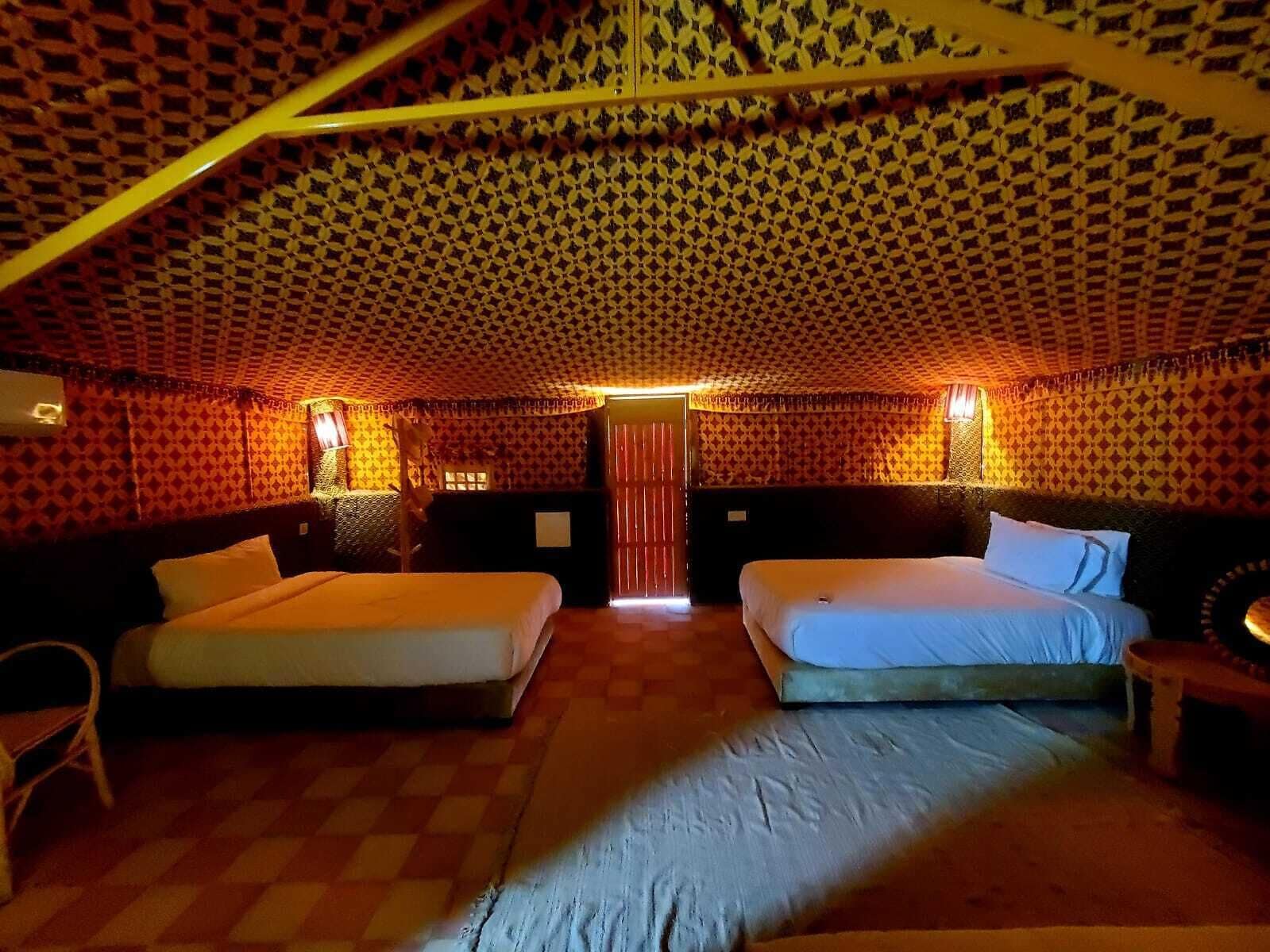 Luxury-Vierbettzimmer, Blick auf die Wüste | Kostenloses WLAN