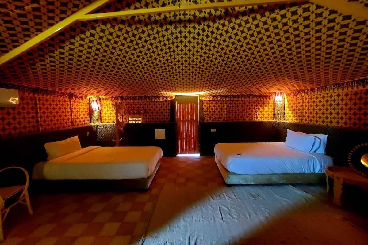 Luxury Quadruple Room, Desert View | Free WiFi