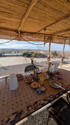 Free daily full breakfast - Arabian Desert Home (Agafay)