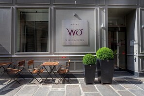 Exterior detail - Hotel Wilson Opera (Paris)