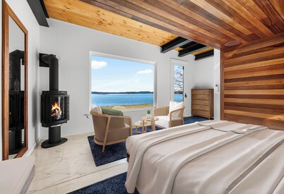 Ocean front home. 4 bedrooms, 3 baths. Gorgeous views.