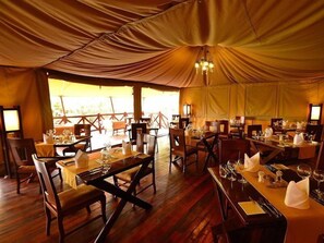 تناول الطعام