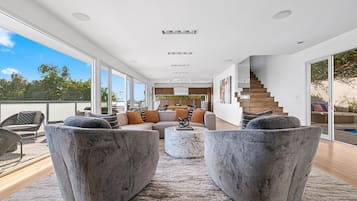 Vila superluxo, várias camas, acesso à piscina, vista para a cidade (Belle Horizon) | Área de estar