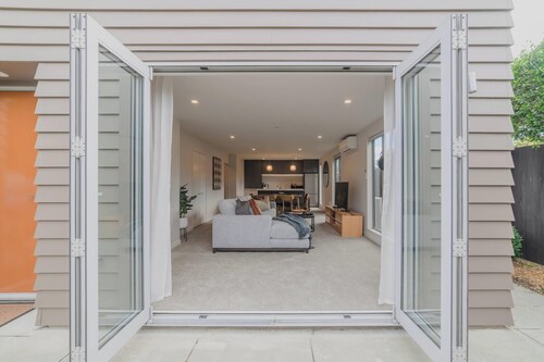 Modern 3BR Retreat in Central Richmond