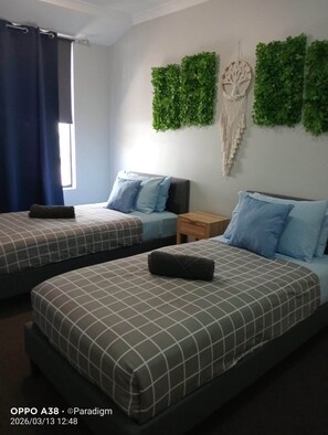 Fer et planche à repasser, Wi-Fi, draps fournis