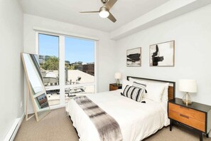 1 bedroom, iron/ironing board, Internet - Skyline Haven | Downtown Seattle | 30+ Nights! (Seattle)