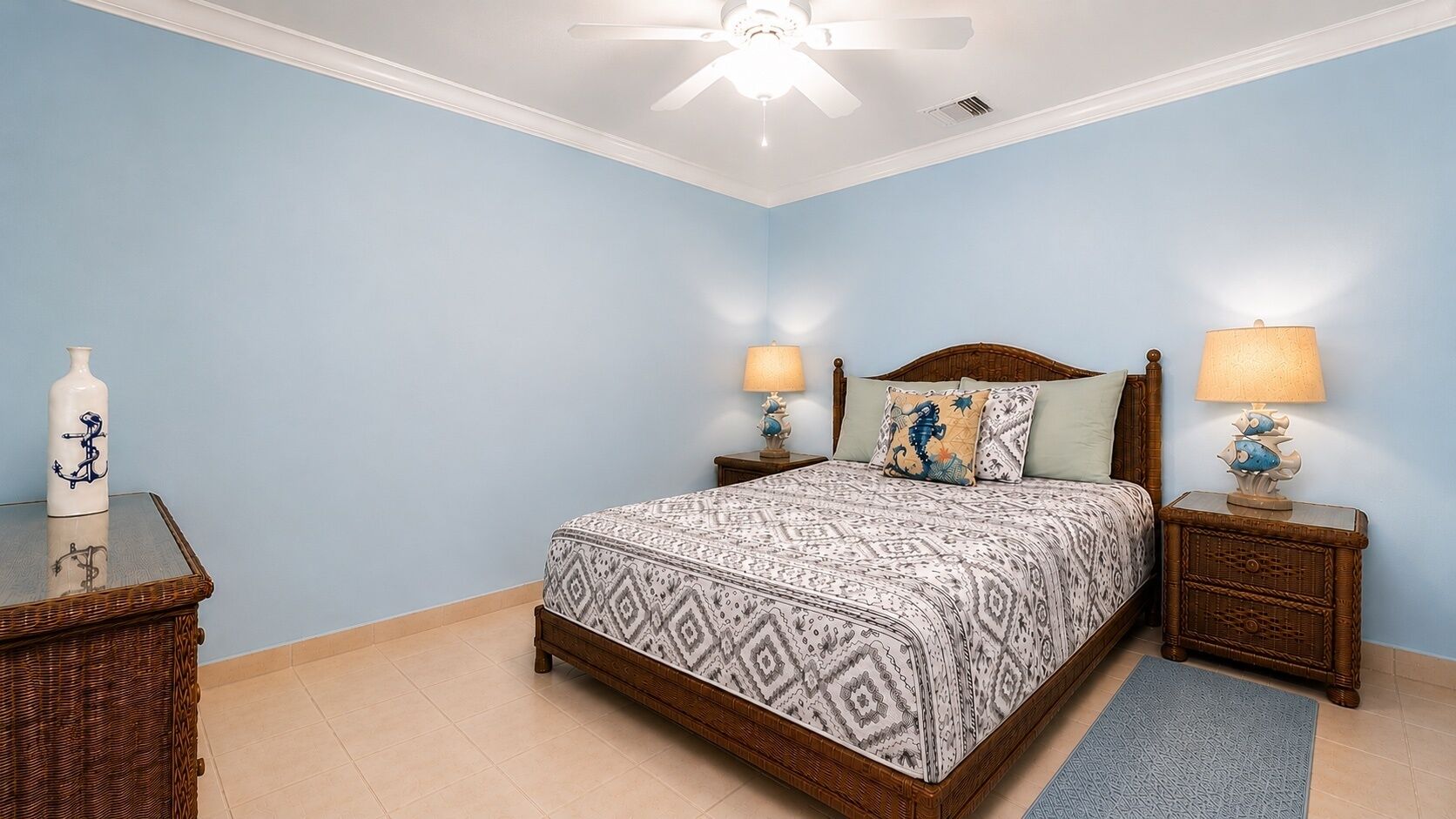 3 habitaciones, tabla de planchar con plancha y wifi gratis 