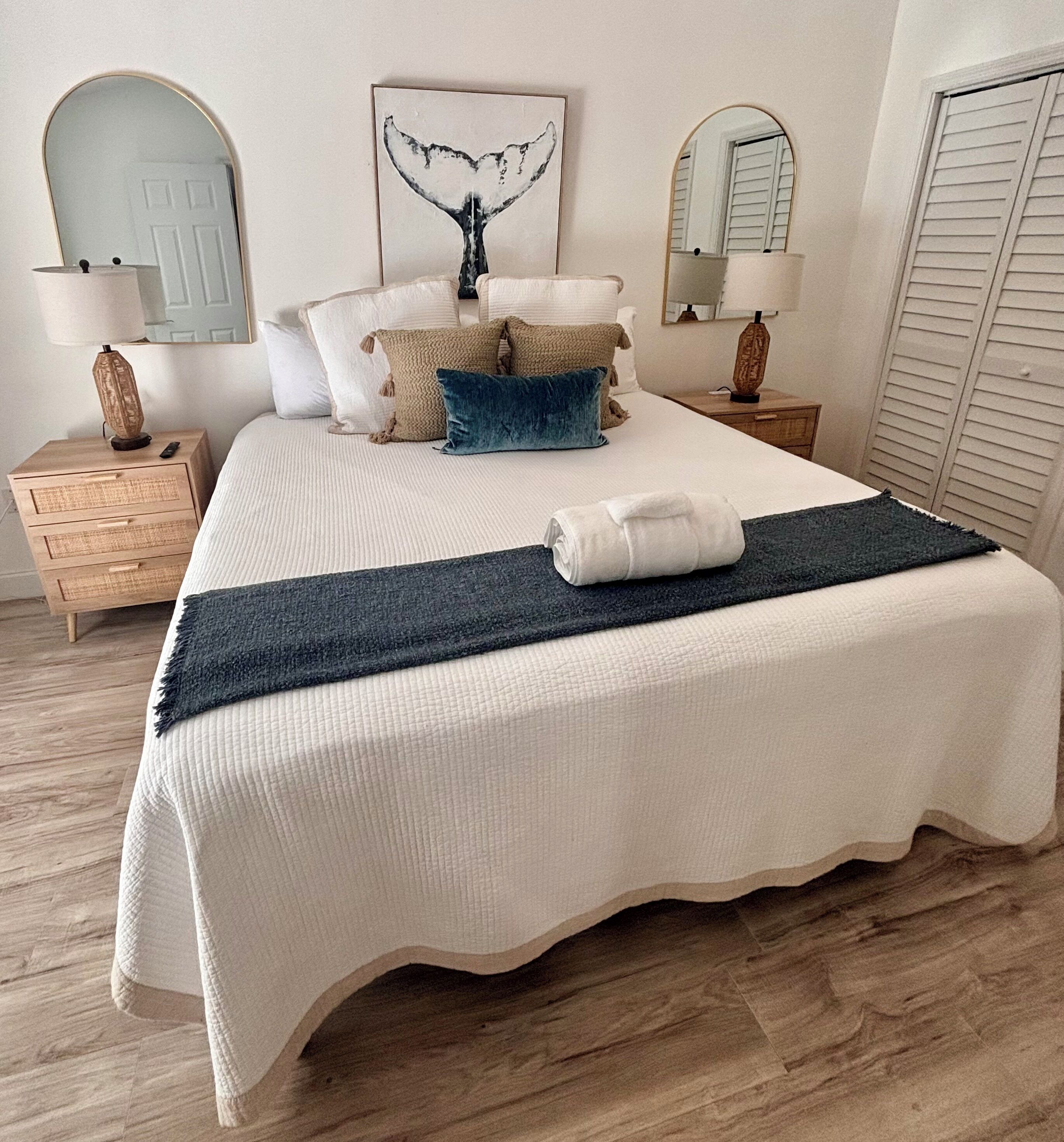 Free WiFi, bed sheets