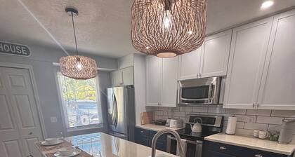 Spacious 4-bedroom house in beautiful Vero Beach