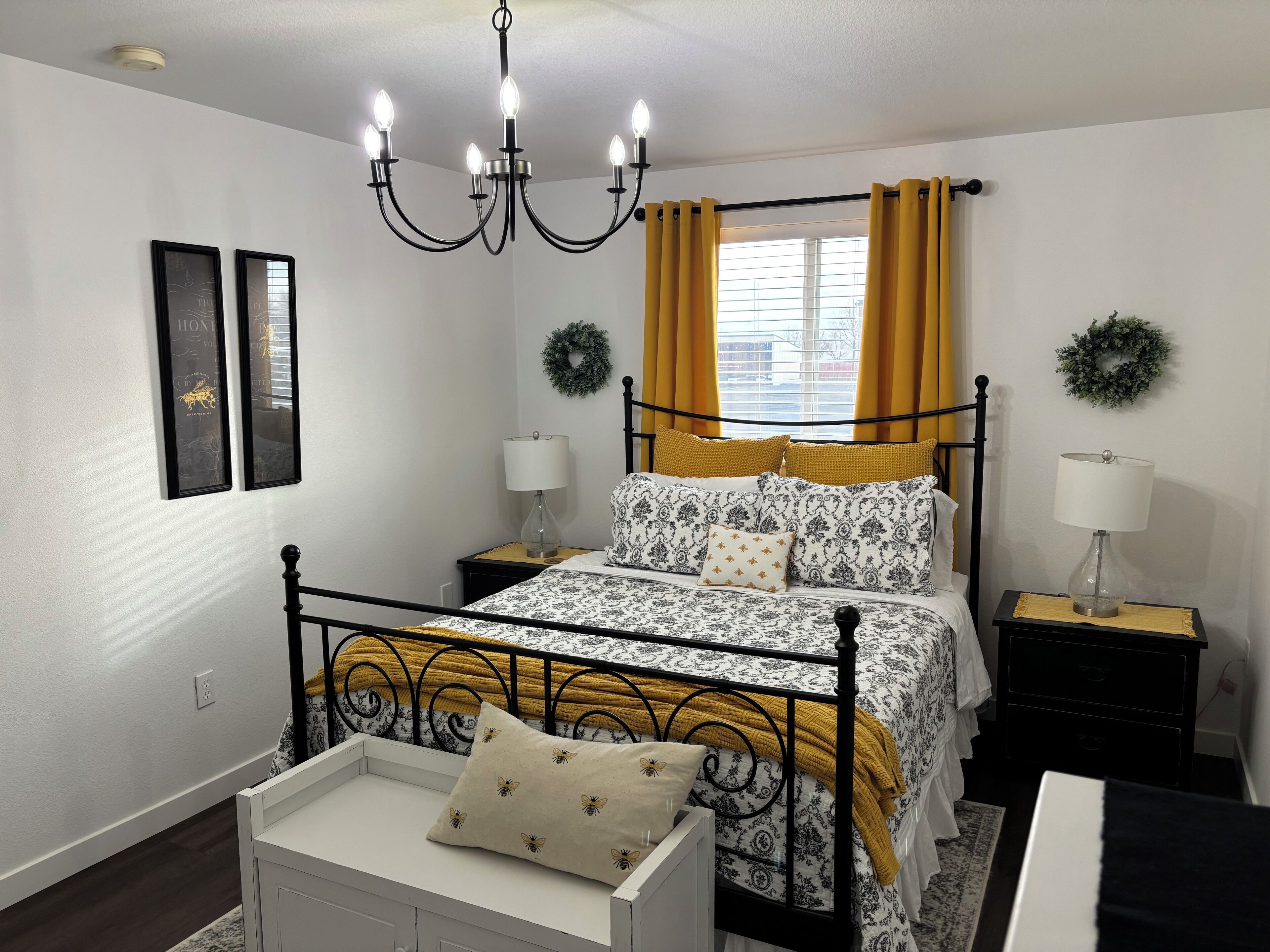 Internet, bed sheets